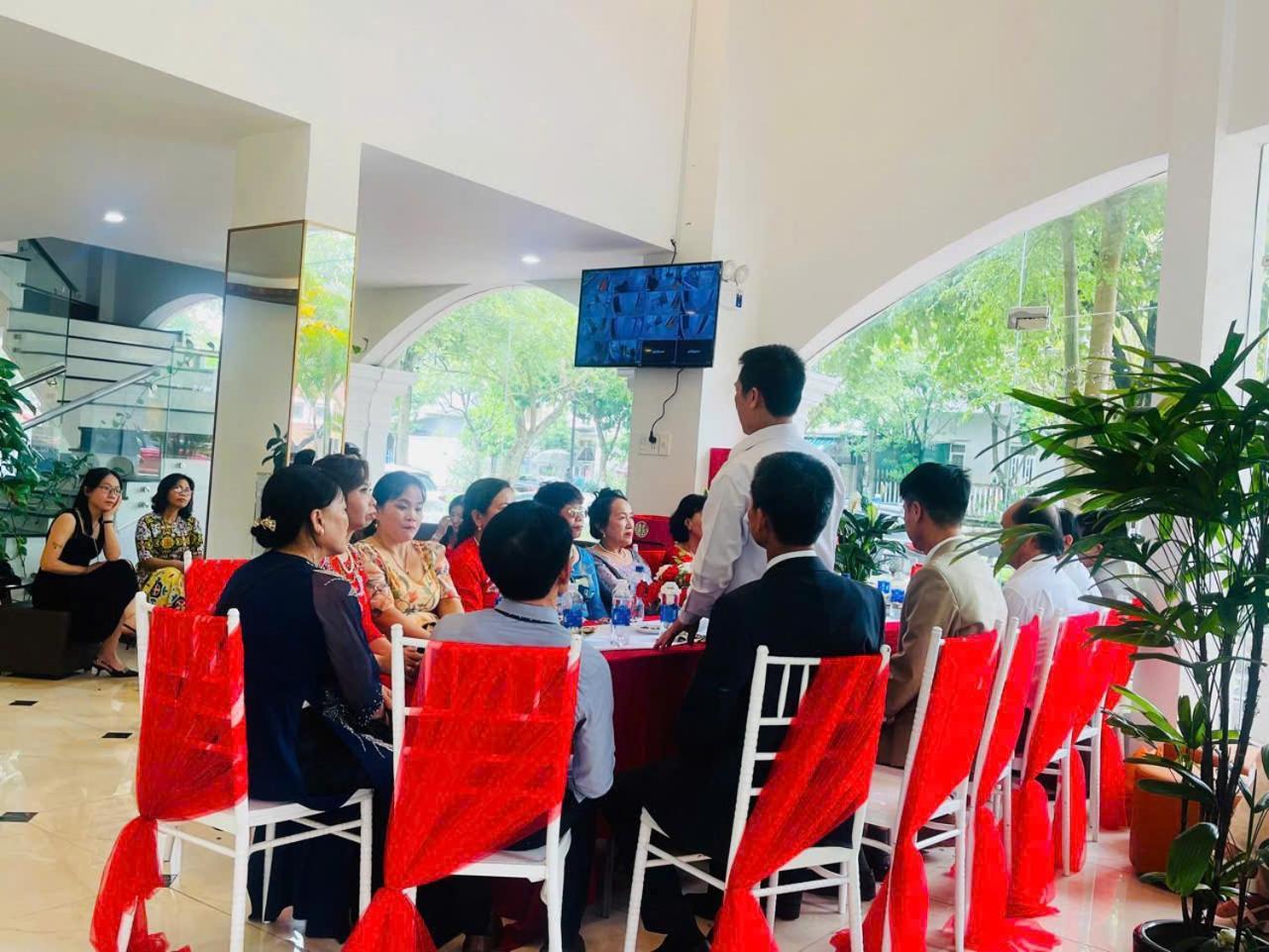 Khach San Romo Hotel Quang Ngai Luaran gambar